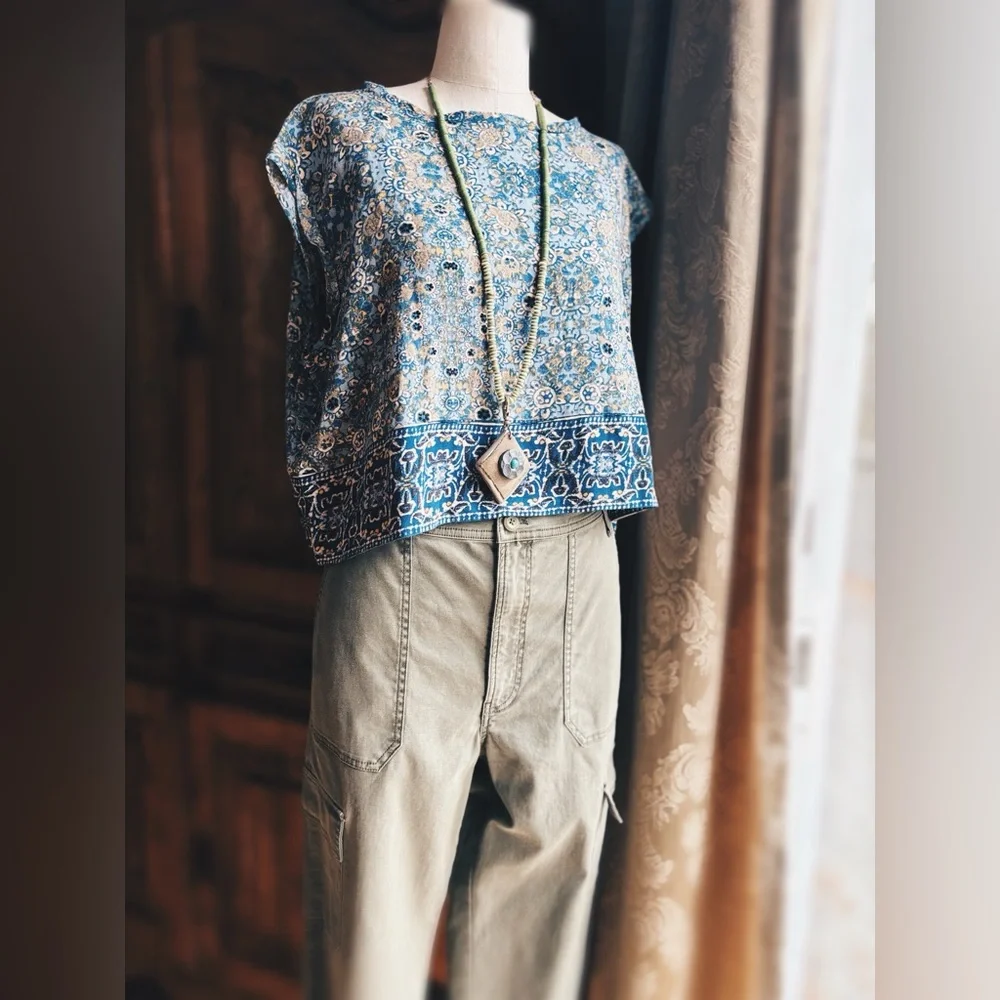 Free People Oversized XS Blue Floral Boxy Tank - NWOT - Raw Edge Detail - Picture 3 of 12